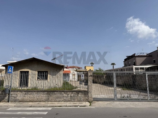 casa indipendente in vendita a Bari in zona Carbonara