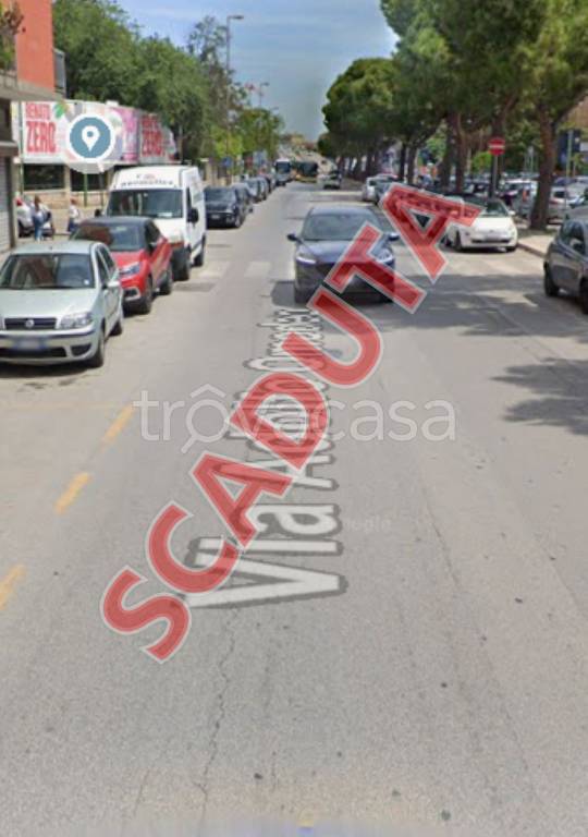 negozio in vendita a Bari in zona San Pasquale