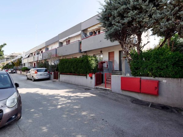 casa indipendente in vendita a Bari in zona Mungivacca