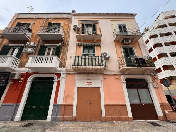 casa semindipendente in vendita a Bari in zona Libertà