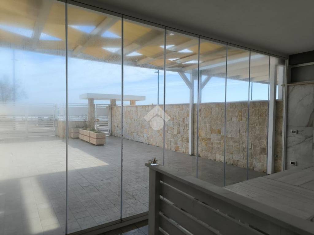 casa indipendente in vendita a Bari in zona Torre a Mare