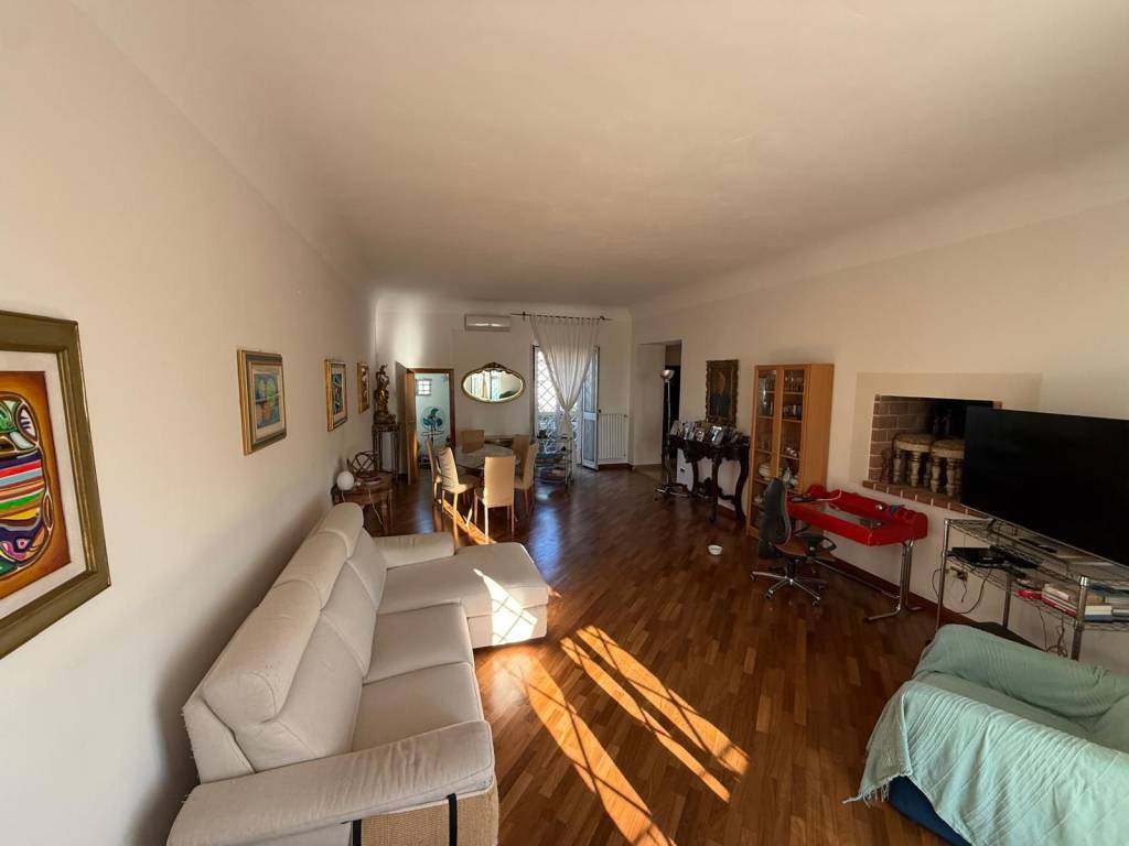 appartamento in vendita a Bari in zona Libertà