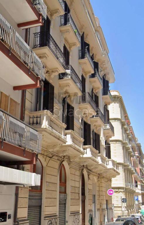 locale di sgombero in vendita a Bari in zona Murat