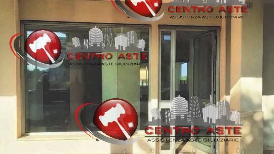 locale commerciale in vendita a Bari in zona Japigia