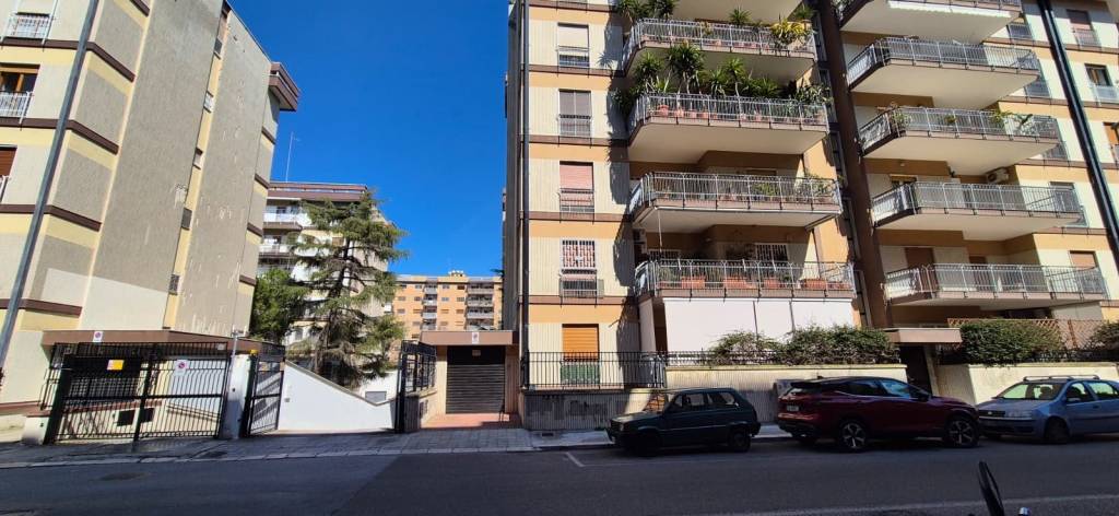 appartamento in vendita a Bari in zona Poggiofranco