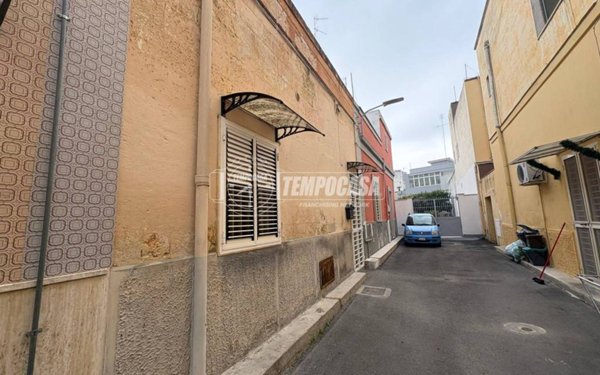 casa indipendente in vendita a Bari in zona Carbonara