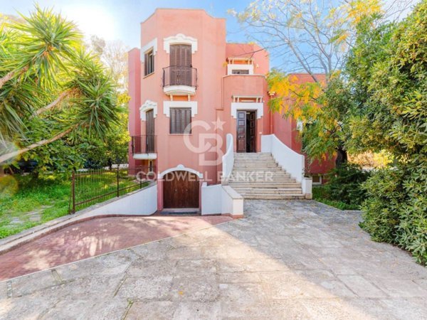 casa indipendente in vendita a Bari in zona Santo Spirito