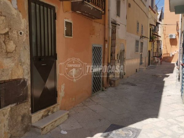 casa semindipendente in vendita a Bari in zona Ceglie del Campo