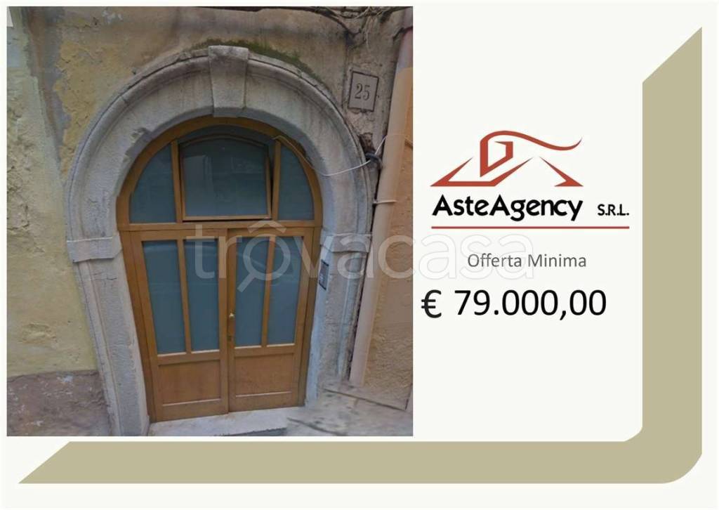 appartamento in vendita a Bari in zona Città Vecchia