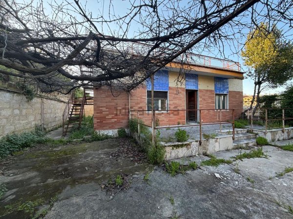 casa indipendente in vendita a Bari in zona Palese/Macchie