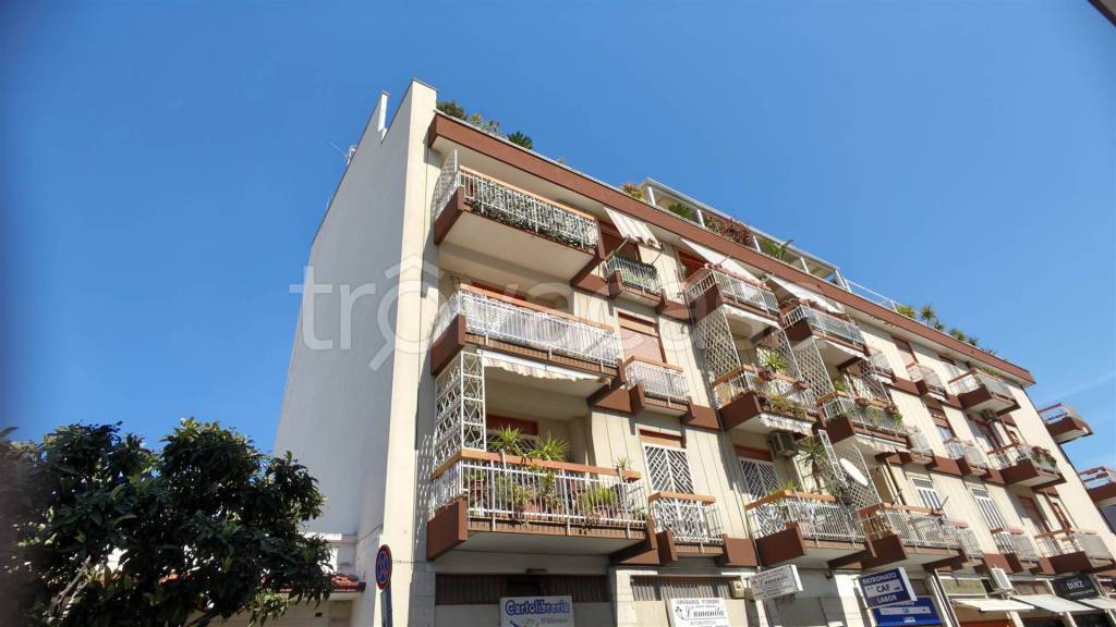 appartamento in vendita a Bari in zona Palese/Macchie