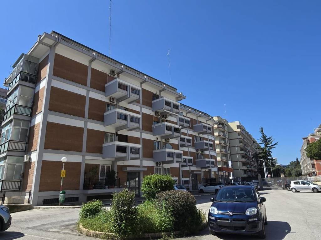 appartamento in vendita a Bari in zona Poggiofranco