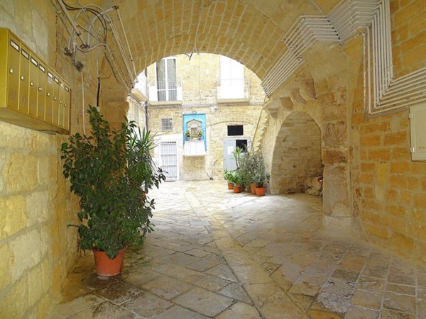 appartamento in vendita a Bari in zona Città Vecchia