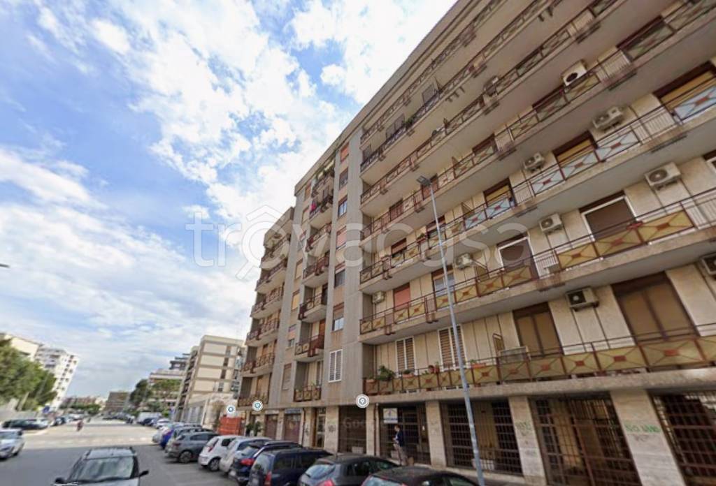 appartamento in vendita a Bari in zona Picone