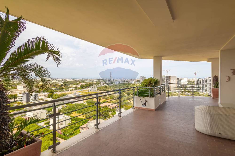 appartamento in vendita a Bari in zona Poggiofranco