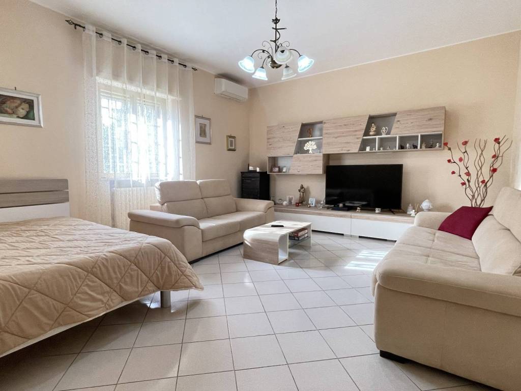 appartamento in vendita a Bari in zona Palese/Macchie