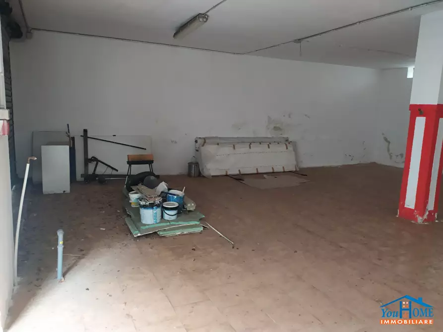 negozio in vendita a Bari