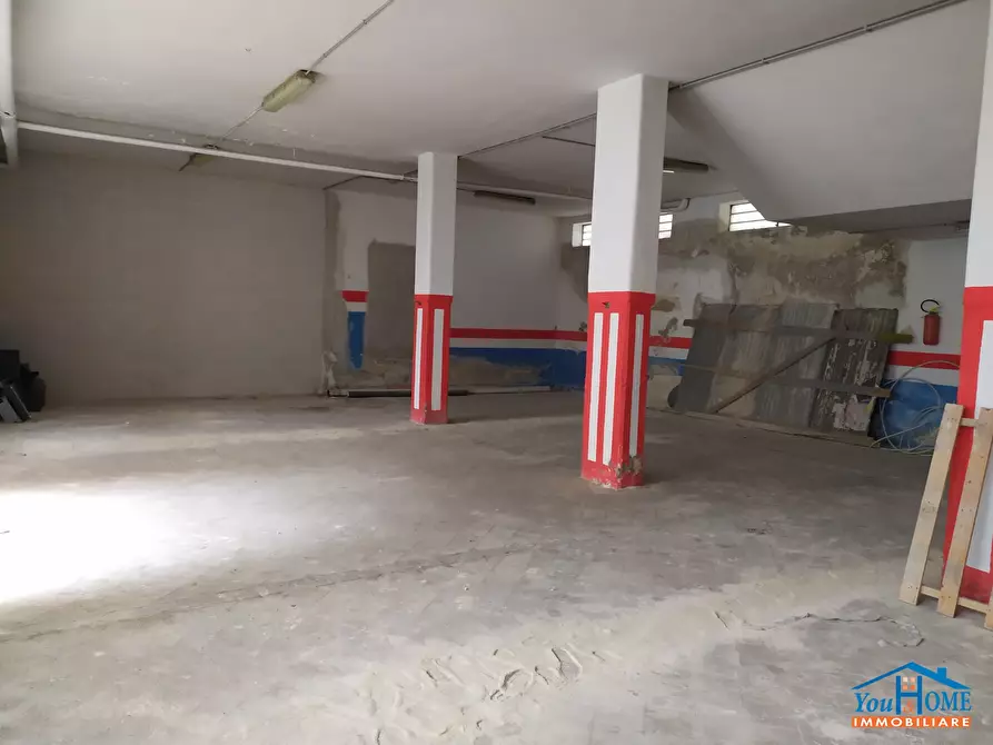 negozio in vendita a Bari