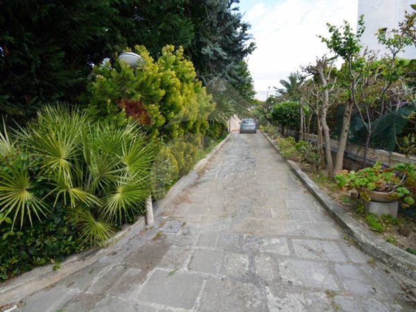 casa indipendente in vendita a Bari in zona Carbonara