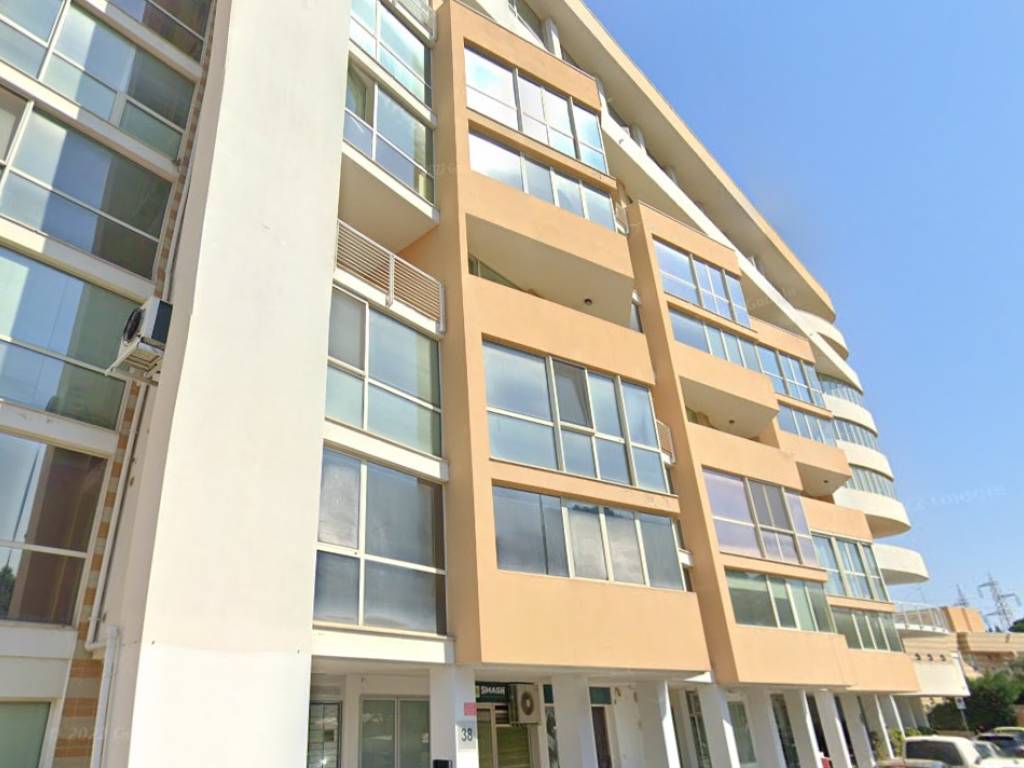 ufficio in vendita a Bari in zona Poggiofranco