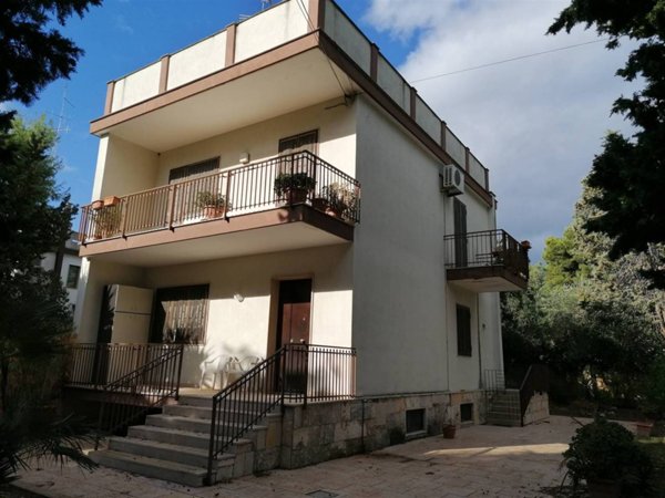 casa indipendente in vendita a Bari in zona Santo Spirito