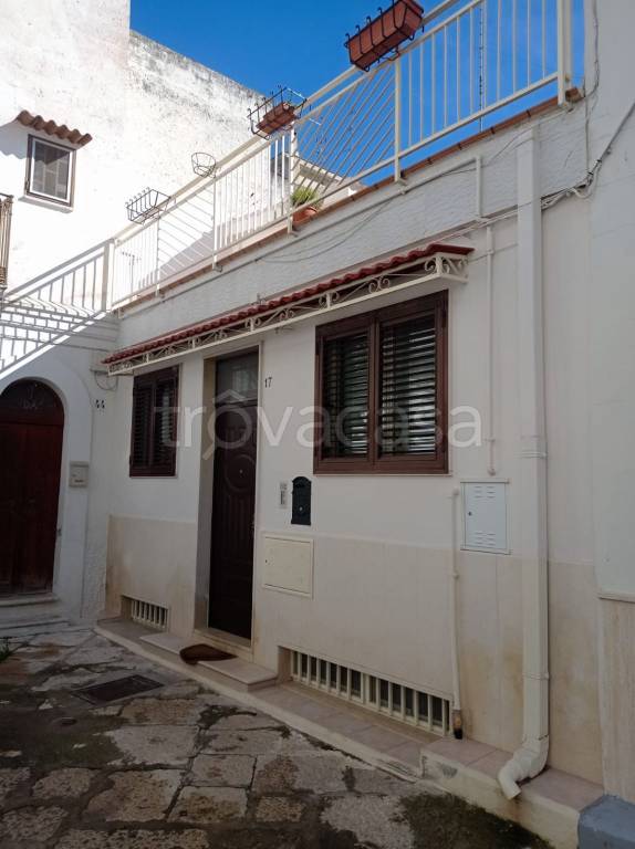 casa indipendente in vendita a Bari in zona Carbonara