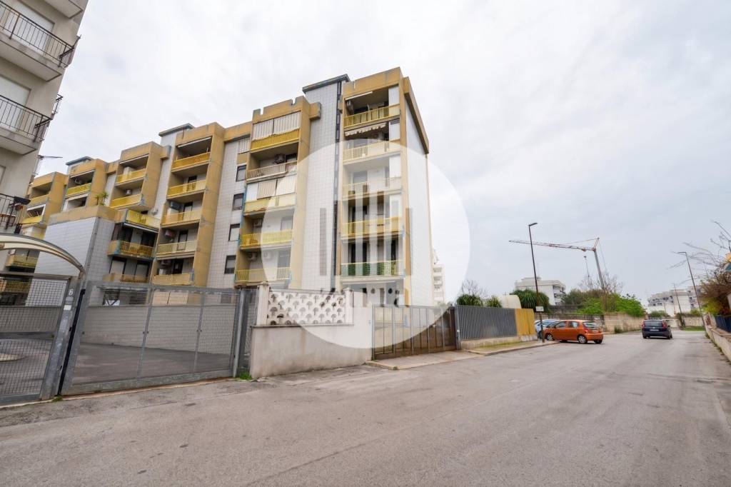 appartamento in vendita a Bari in zona San Girolamo