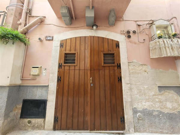 appartamento in vendita a Bari in zona Città Vecchia