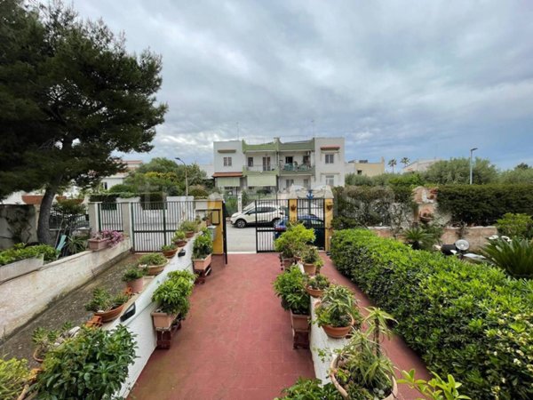 casa indipendente in vendita a Bari in zona San Giorgio