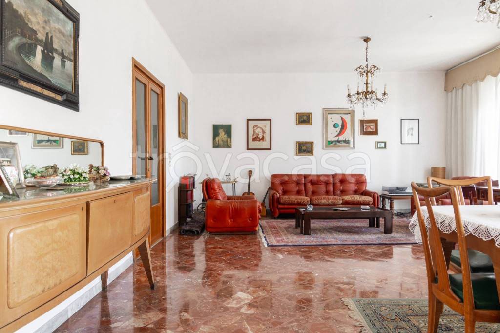 appartamento in vendita a Bari in zona Carrassi