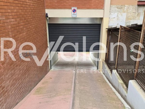 negozio in vendita a Bari in zona Poggiofranco