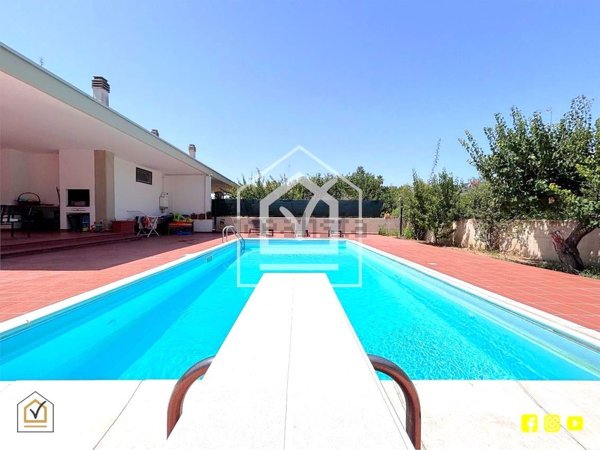 casa indipendente in vendita a Bari in zona Carbonara