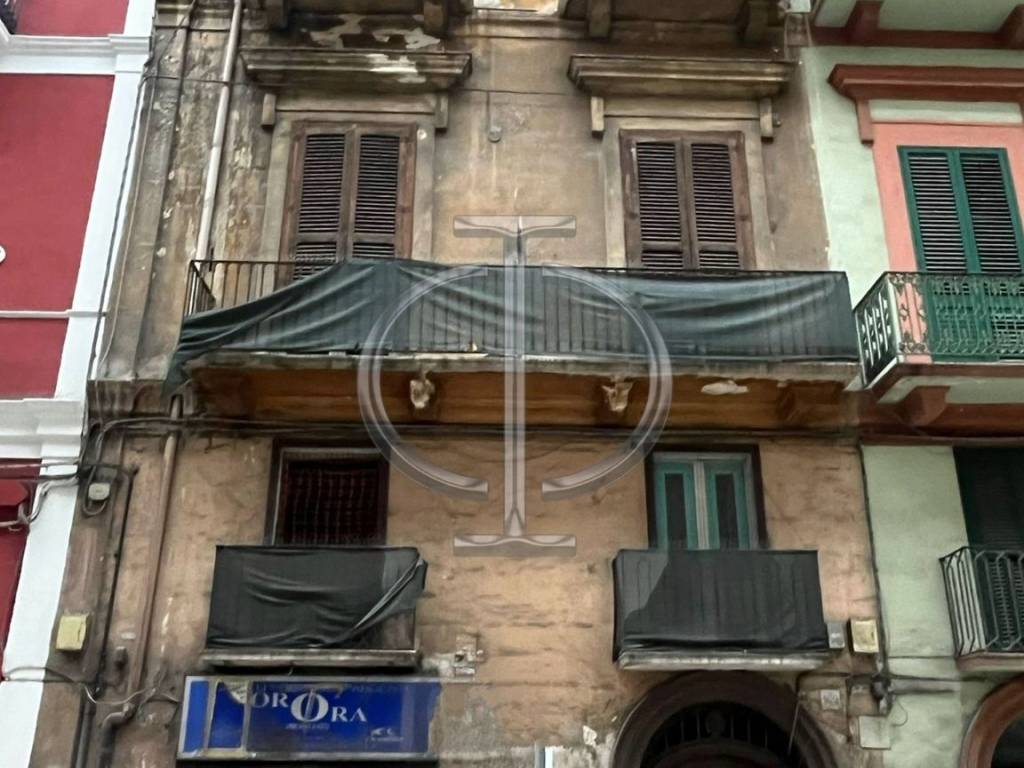intera palazzina in vendita a Bari in zona Murat
