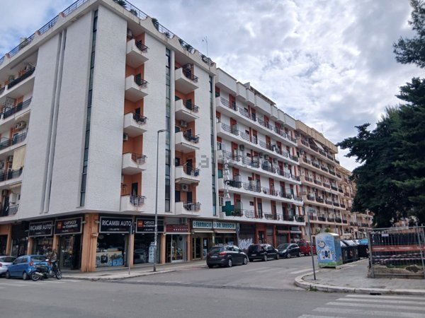 appartamento in vendita a Bari in zona Carrassi