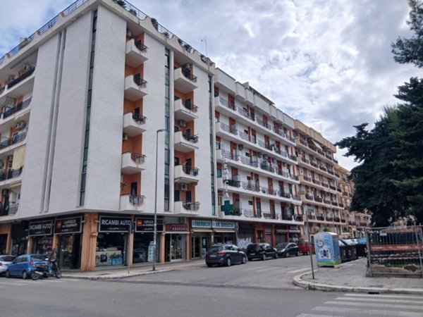 appartamento in vendita a Bari in zona Carrassi