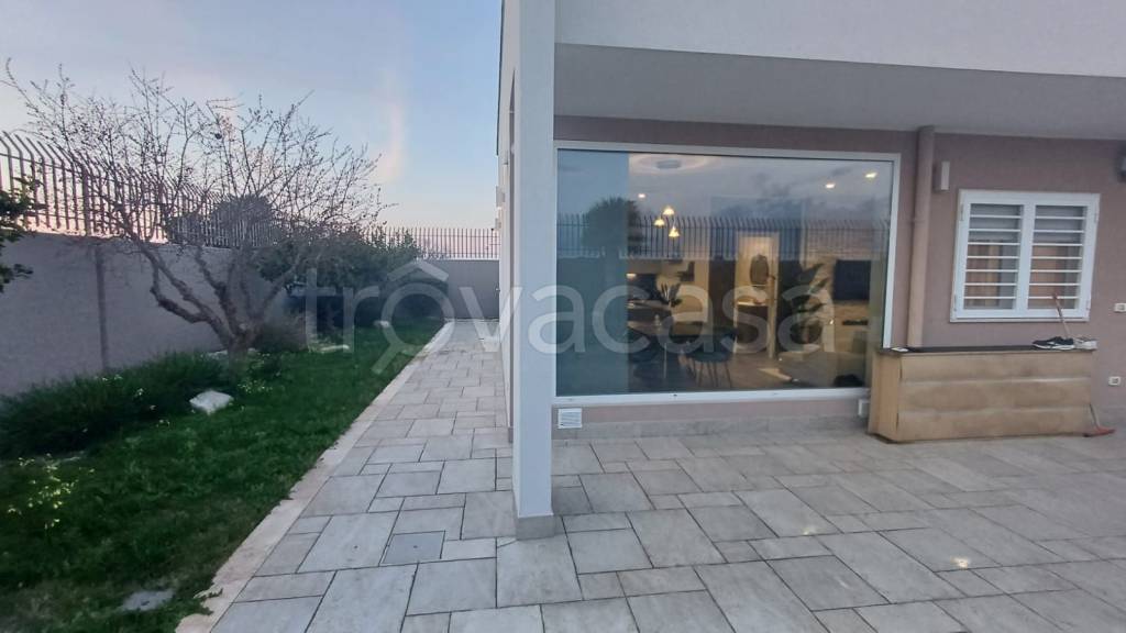 casa indipendente in vendita a Bari in zona Carbonara