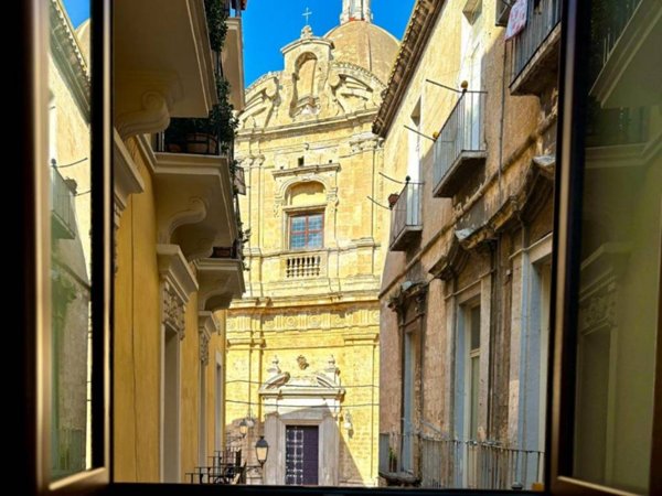appartamento in vendita a Bari in zona Città Vecchia