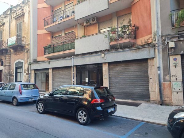 negozio in vendita a Bari in zona Marconi