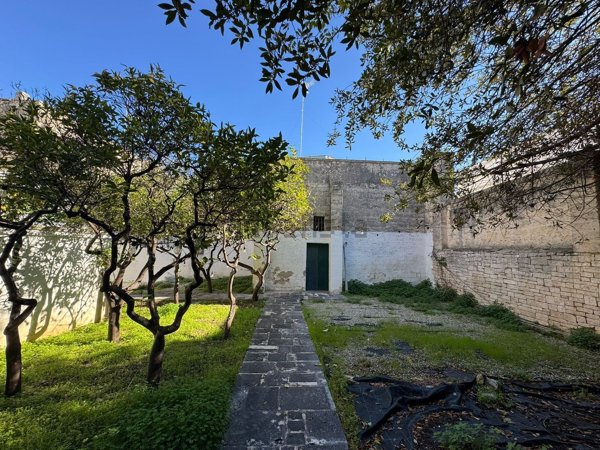 casa indipendente in vendita a Bari in zona Carbonara