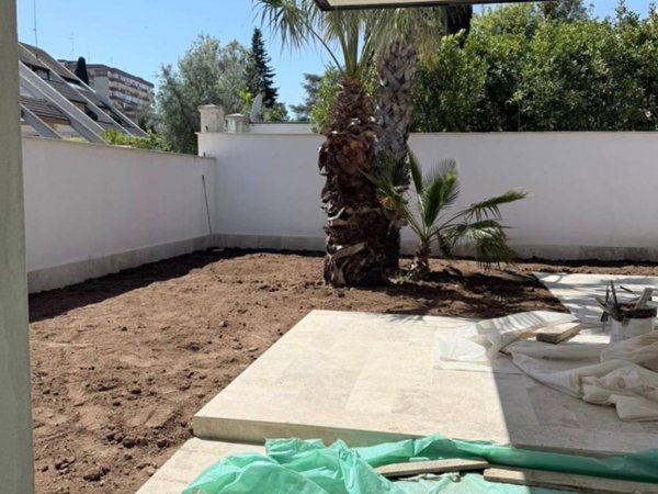 casa indipendente in vendita a Bari in zona Poggiofranco