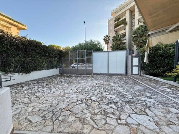casa indipendente in vendita a Bari in zona Poggiofranco