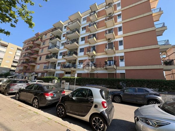 appartamento in vendita a Bari in zona Picone