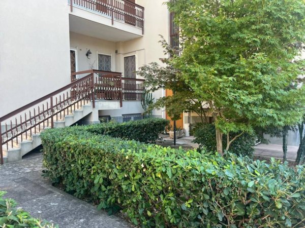 casa indipendente in vendita a Bari in zona Picone