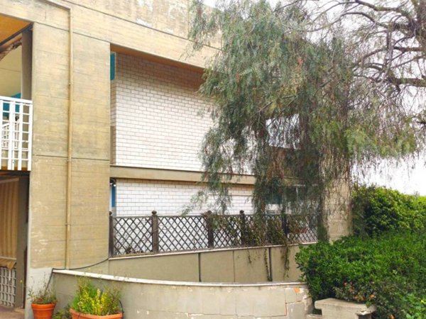 casa indipendente in vendita a Bari in zona Torre a Mare