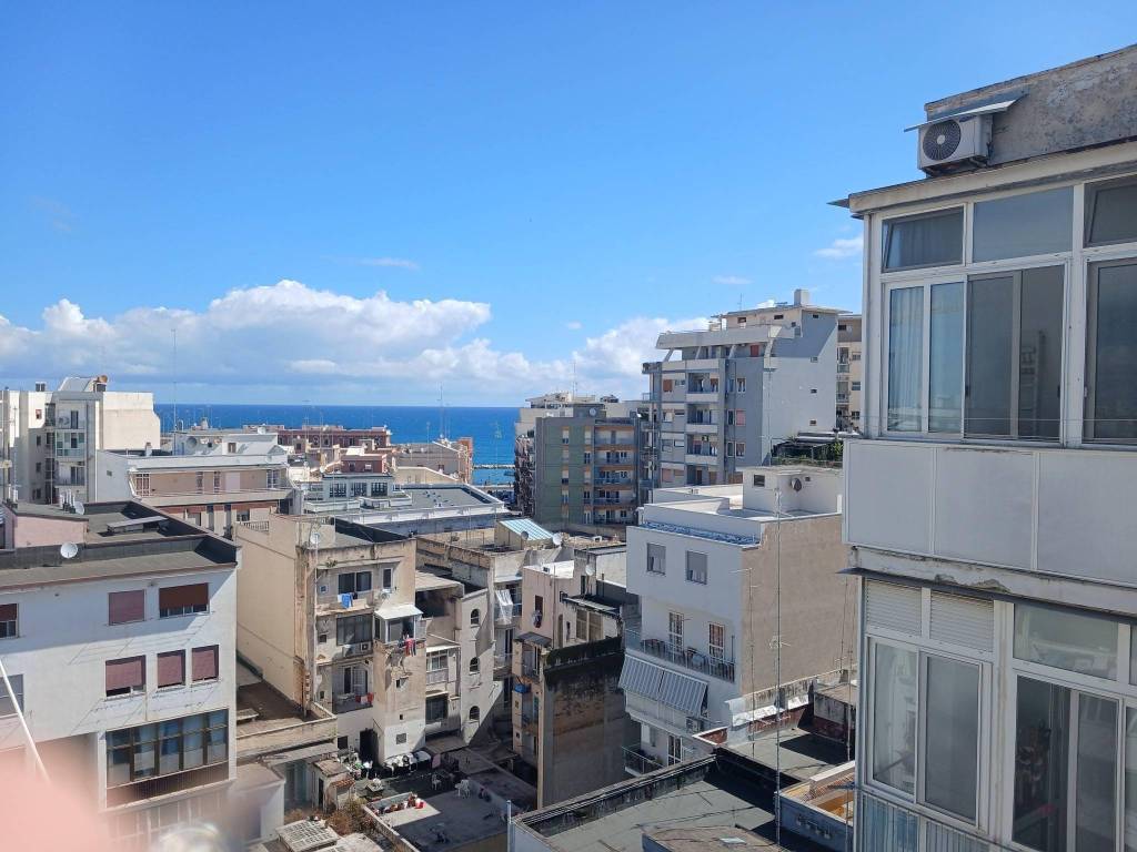 appartamento in vendita a Bari in zona Madonnella