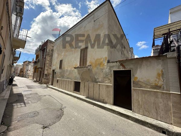 casa indipendente in vendita a Bari in zona Carbonara
