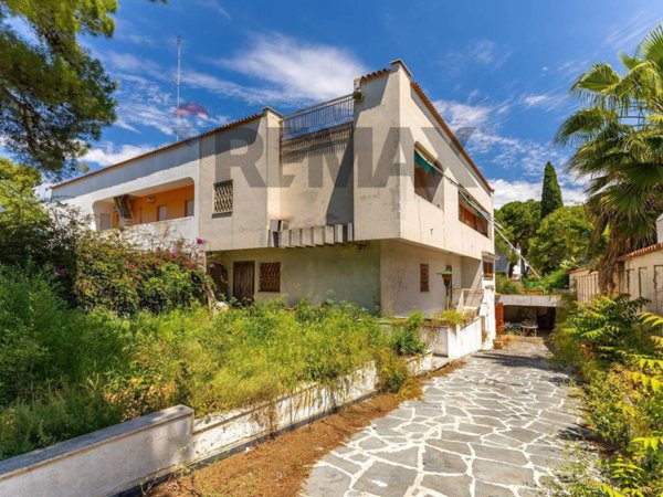 casa indipendente in vendita a Bari in zona Carbonara