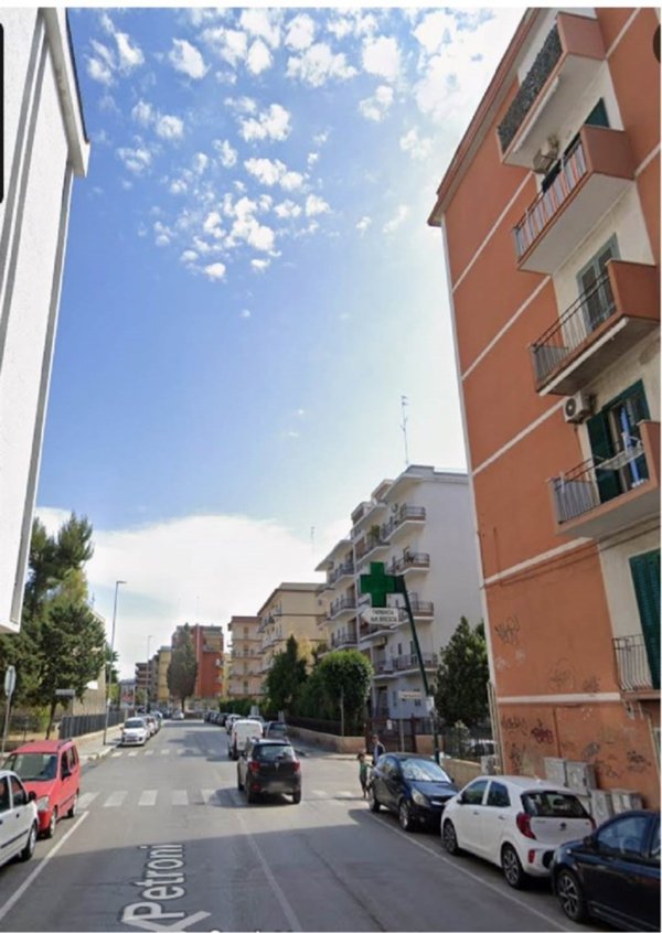 appartamento in vendita a Bari in zona Carrassi