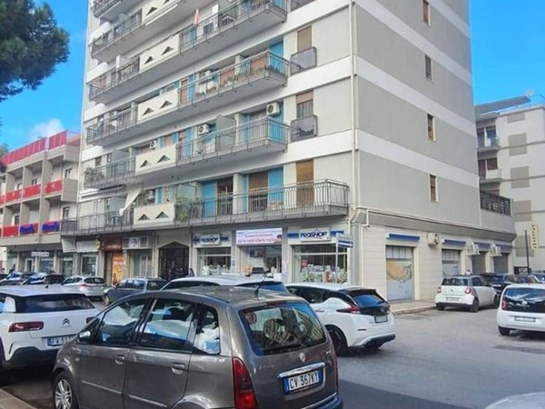 appartamento in vendita a Bari in zona Picone