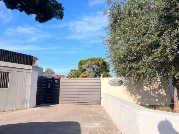 casa indipendente in vendita a Bari in zona Carbonara